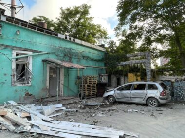 Росіяни атакували лікарню у Херсоні: що відомо про новий удар ворога (ФОТО)