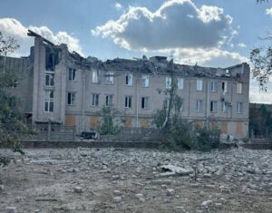 В Бериславе оккупанты прямым ударом попали в больницу