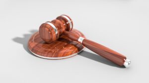 Заочне правосуддя: херсонські колаборанти отримали 15 років та довічне, але досі на волі