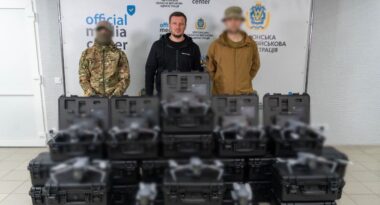 Херсонские морпехи получили новую партию дронов от местных громад