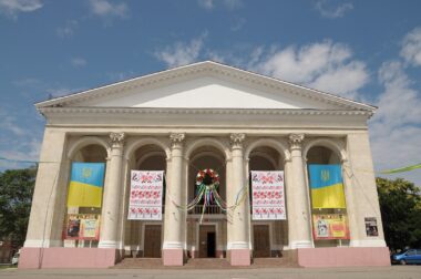 Херсонцы считают развитие культуры приоритетом даже во время войны — исследование