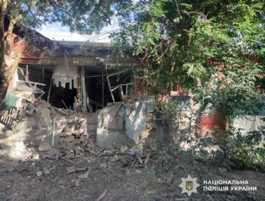 Чергові масштабні удари по Херсонській області: поранено 9 людей