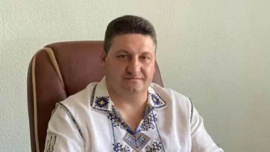 Отправлен в командировку — но не туда: глава совета в Херсонской области превратил гуманитарные миссии в личные поездки по Европе